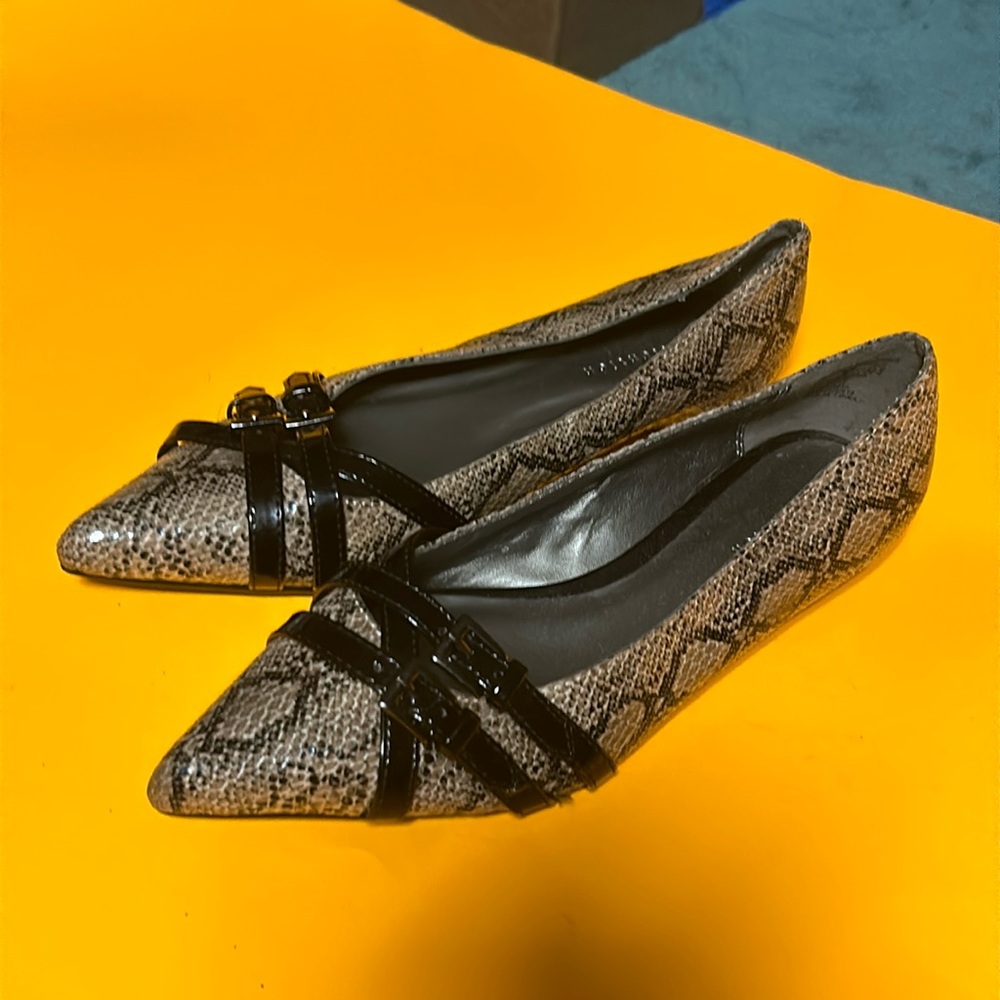 Buckled snake print flats size 7